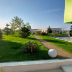 Autonom - an intensive park-type green roof